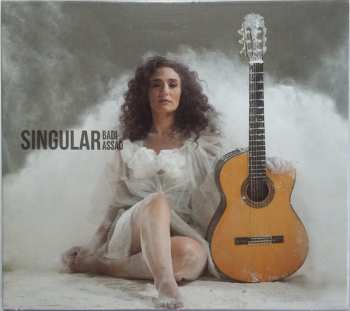 CD Badi Assad: Singular