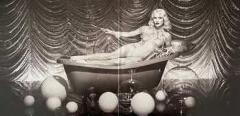 LP Daphne Guinness: Sleep