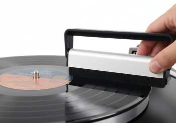 Tontechnik Goka Antistatický kartáček na desky z uhlíkových vláken