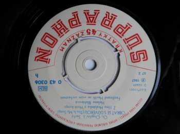 SP Yvonne Přenosilová: Obrať Se S Důvěrou / Loutka