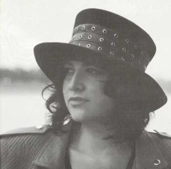 CD Ilona Csáková: Kosmopolis