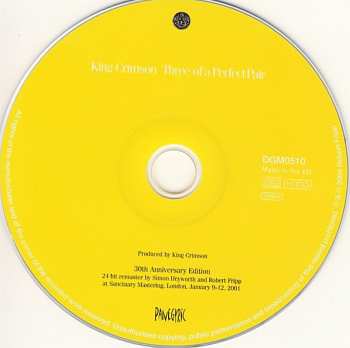CD King Crimson: Three Of A Perfect Pair