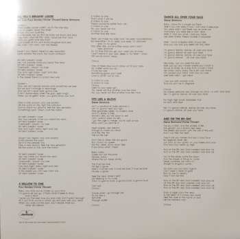 LP Kiss: Lick It Up
