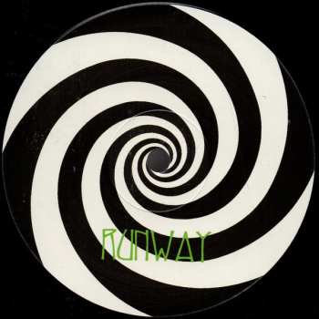 LP La Femme: Runway / Me Suive