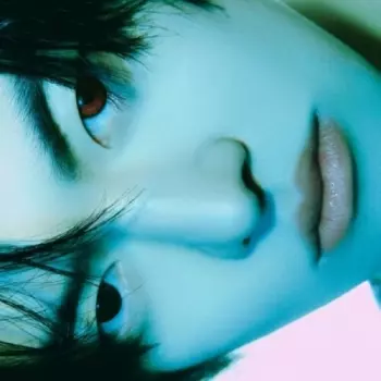 Leo: Come Closer