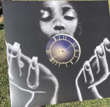 LP Live: Girl In The Half Pearl