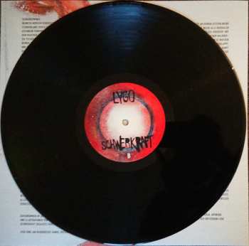 LP Lygo: Schwerkraft