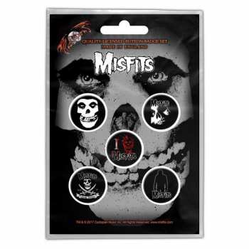 Merch Misfits: Button-Set Skull 