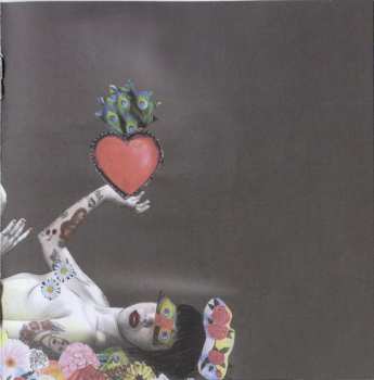 CD Mon Laferte: La Trenza