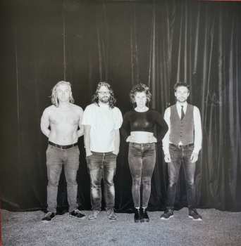 LP Mucha: Tos Posrals