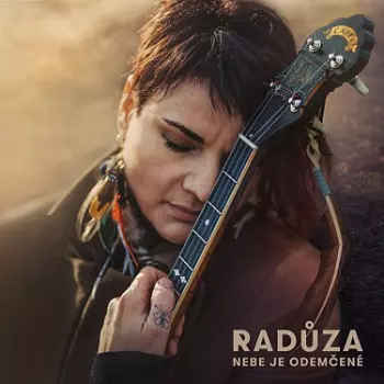 Radůza: Nebe Je Odemčené