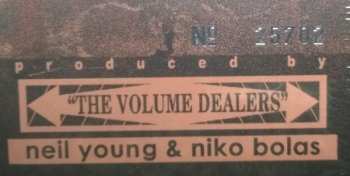 LP/CD/Box Set/Blu-ray Neil Young: Barn DLX | NUM | LTD