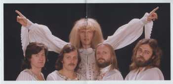 CD Omega: Csillagok Útján