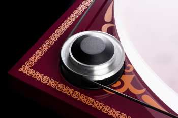 Tontechnik Pro-Ject Essential III + Om10 - Special Edition: George Harrison