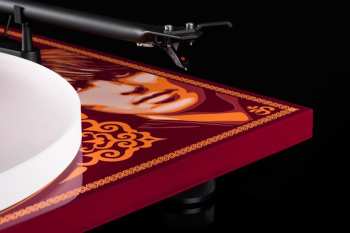 Tontechnik Pro-Ject Essential III + Om10 - Special Edition: George Harrison