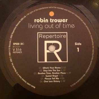 LP Robin Trower: Living Out Of Time