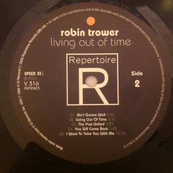 LP Robin Trower: Living Out Of Time
