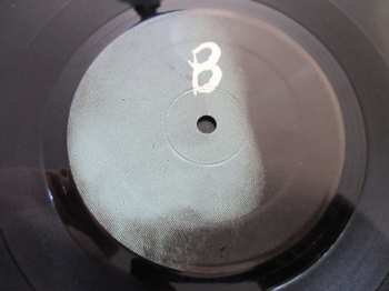 LP Shadow In The Cracks: Shadow In The Cracks