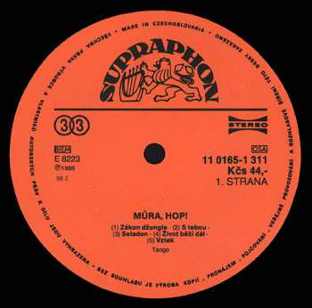LP Tango: Můra, Hop!