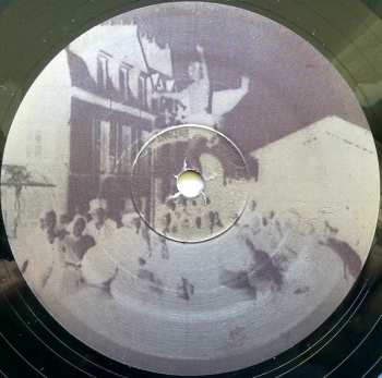 LP The Effigies: Fly On A Wire