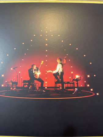 Album -M-: L'heure Miroir Au Nouveau Siècle