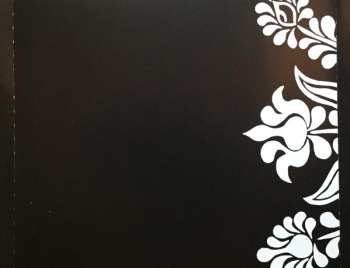 CD Various: A Népzenétől A Világzenéig - Azok A 2000-es Évek... = From Traditional To World Music - Those 2000s...