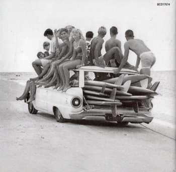 CD Various: Destination Beach (30 Tunes For Dancing In The Sand)