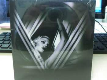 Album Veil Veil Vanish: Anthem For A Doomed Youth