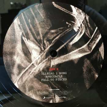 2LP Velvet Revolver: Contraband