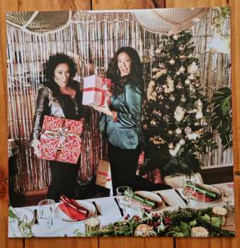 LP Vika & Linda: Gee Whiz, It’s Christmas! CLR